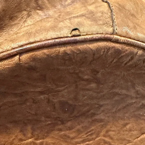 HOGAN Dist. COGNAC Imp. Crinkled LTR Handbag-Pre Owned Vintage**** - Picture 16 of 16